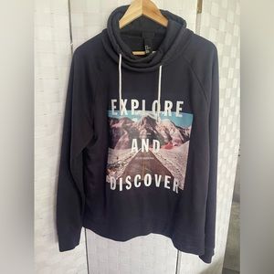 H&M Women’s cowl neck Sweatshirt XL